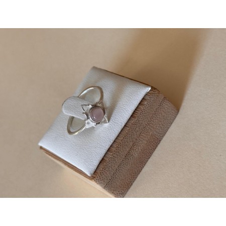 Anillo Nudo de Bruja piedra Cuarzo Rosa- Plata de Ley