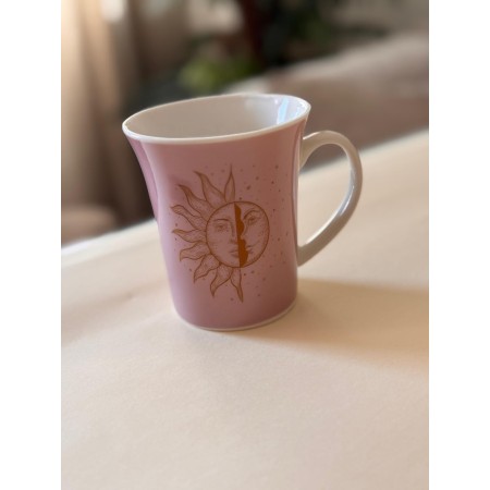Taza Rosita con Sol y Luna – Energía, Armonía y Magia en tu Ritual Diario