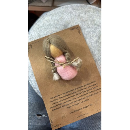 Muñeca Quitapenas Artesana