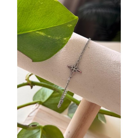 Pulsera Nudo de Bruja en Acero Inoxidable Color Plata