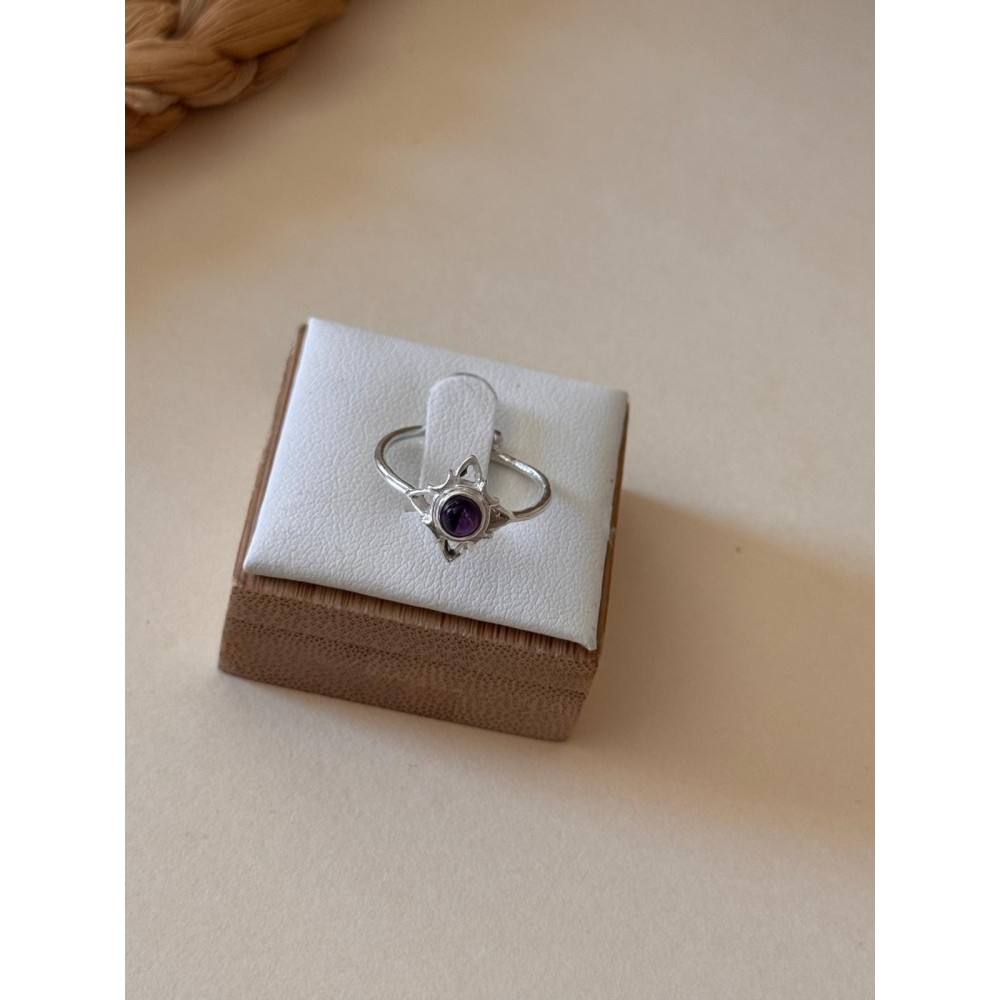 Anillo Nudo de Bruja con piedra Amatista - Plata de Ley